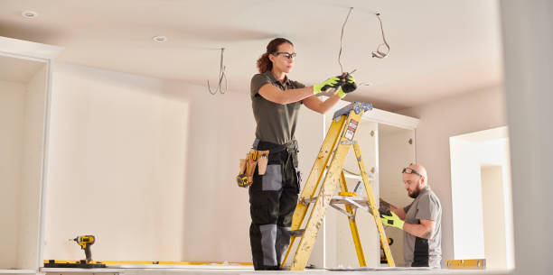 Best Licensed Electrician  in Fair Oaks Ranch, TX